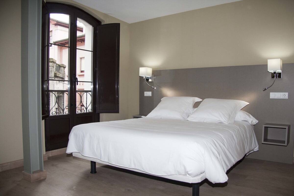 Double or Twin Room | Premium bedding, minibar, in-room safe, soundproofing