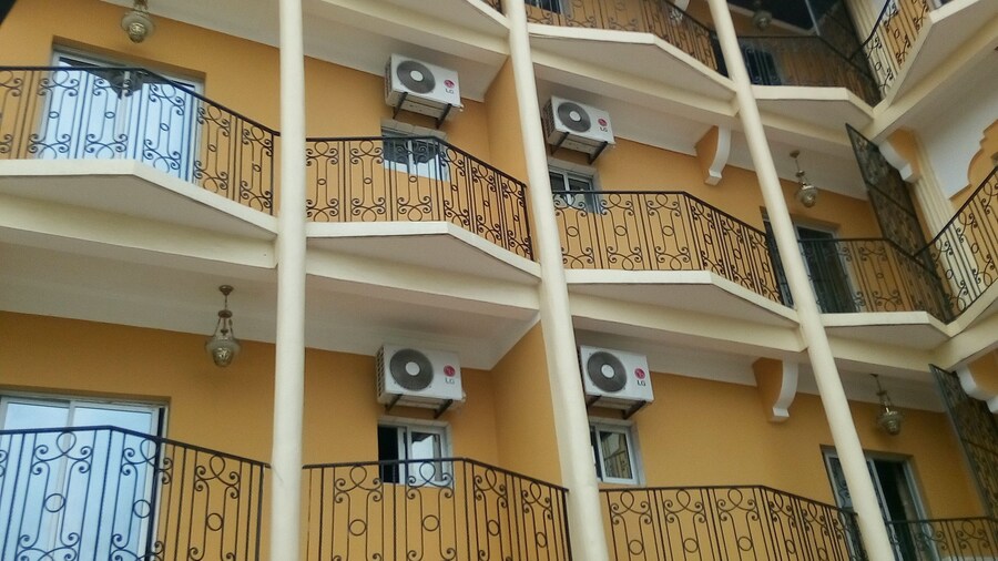 Hôtel - Y