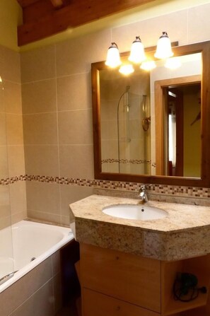 Bañera profunda