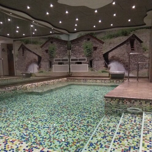 Aparthotel Spa Areu