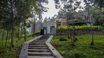 Deluxe Double Room | Garden view