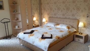 Frette Italian sheets, premium bedding, Select Comfort beds