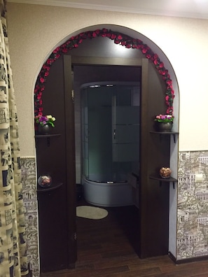 Soundproofing, iron/ironing board, free WiFi, bed sheets