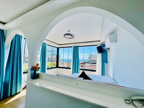 Minibar, caja de seguridad en la habitación y sistema de insonorización 