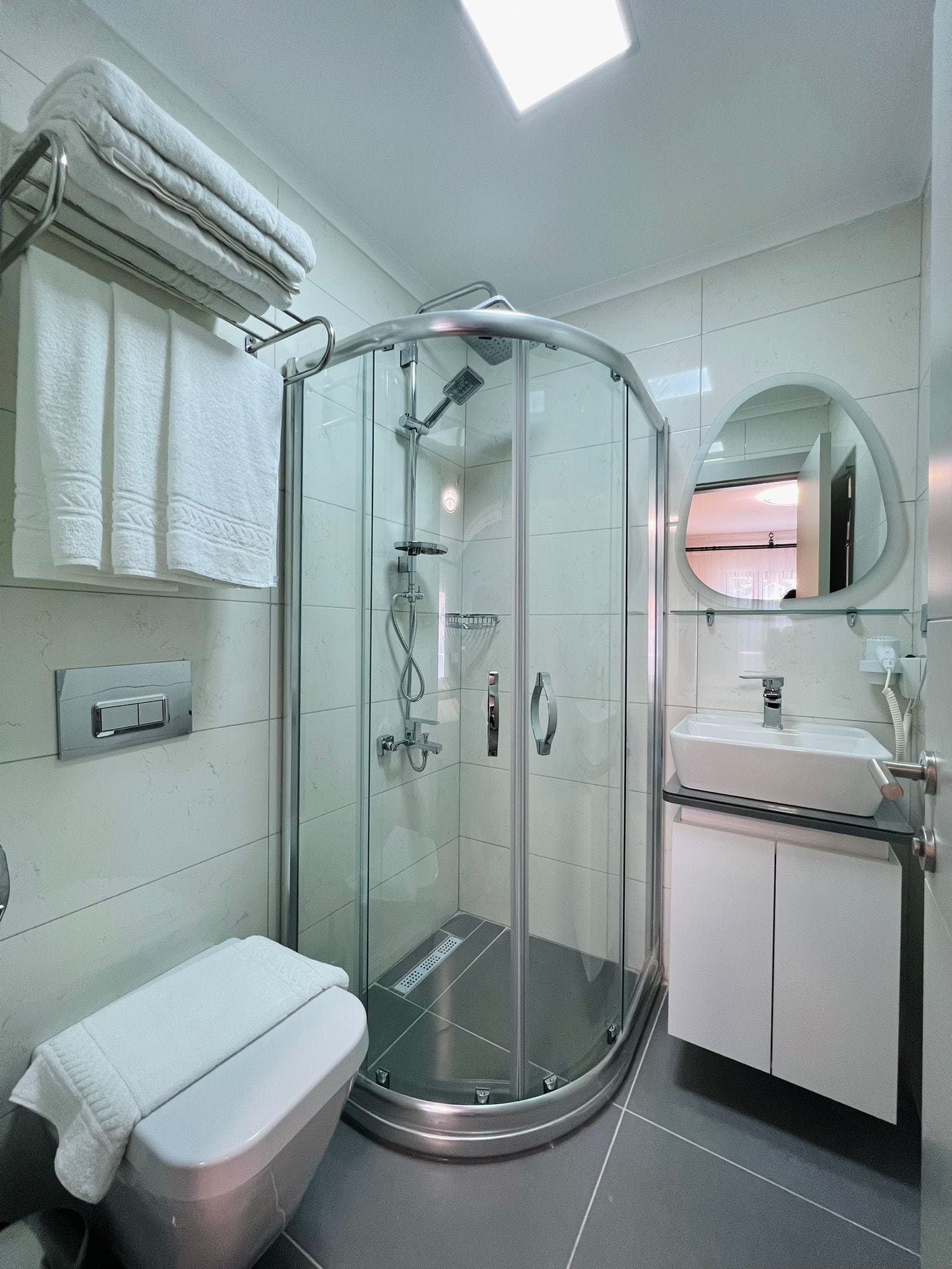 shower, free toiletries, hair dryer, slippers