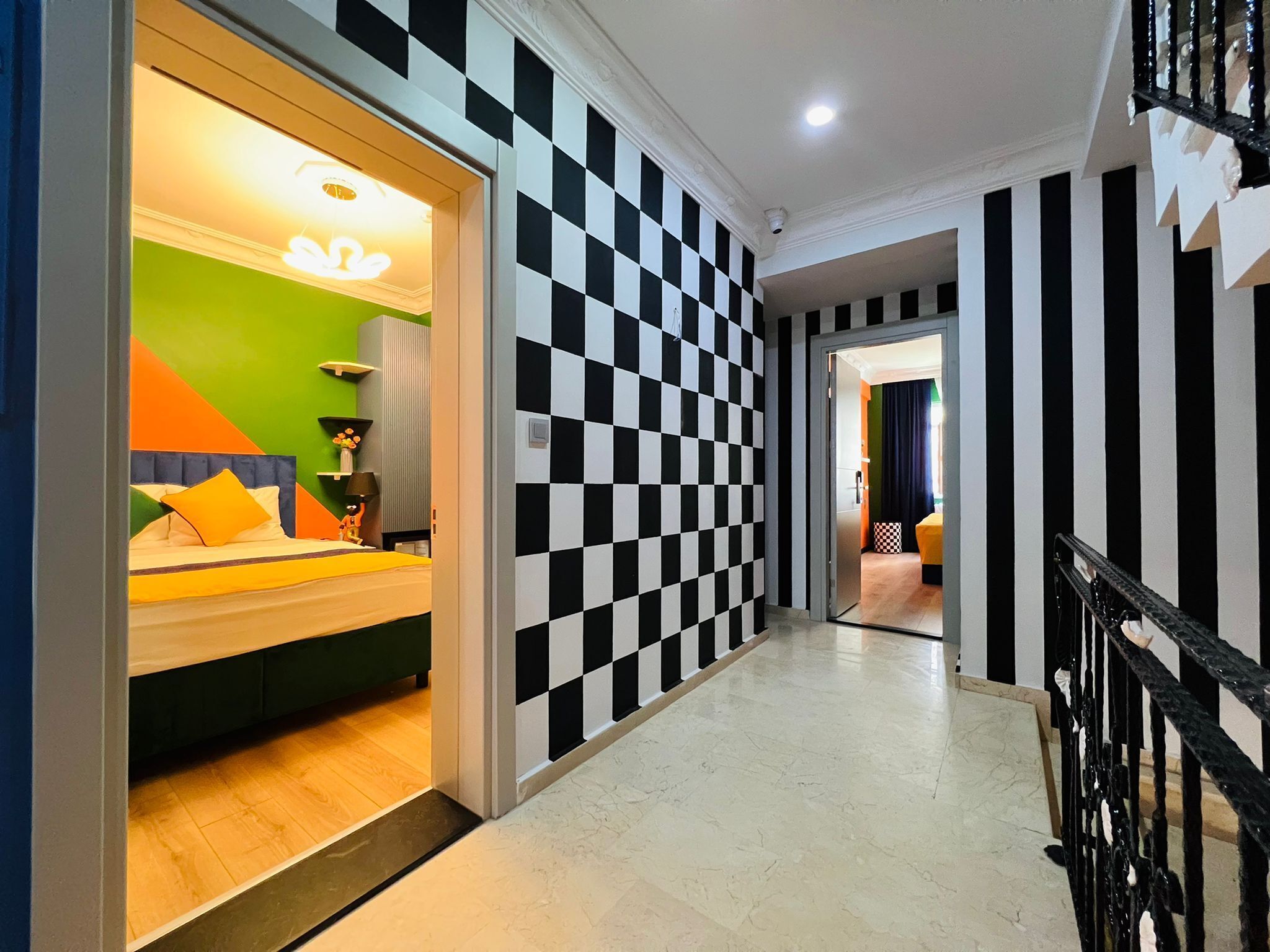 40-inch lcd tv with satellite channels, tv