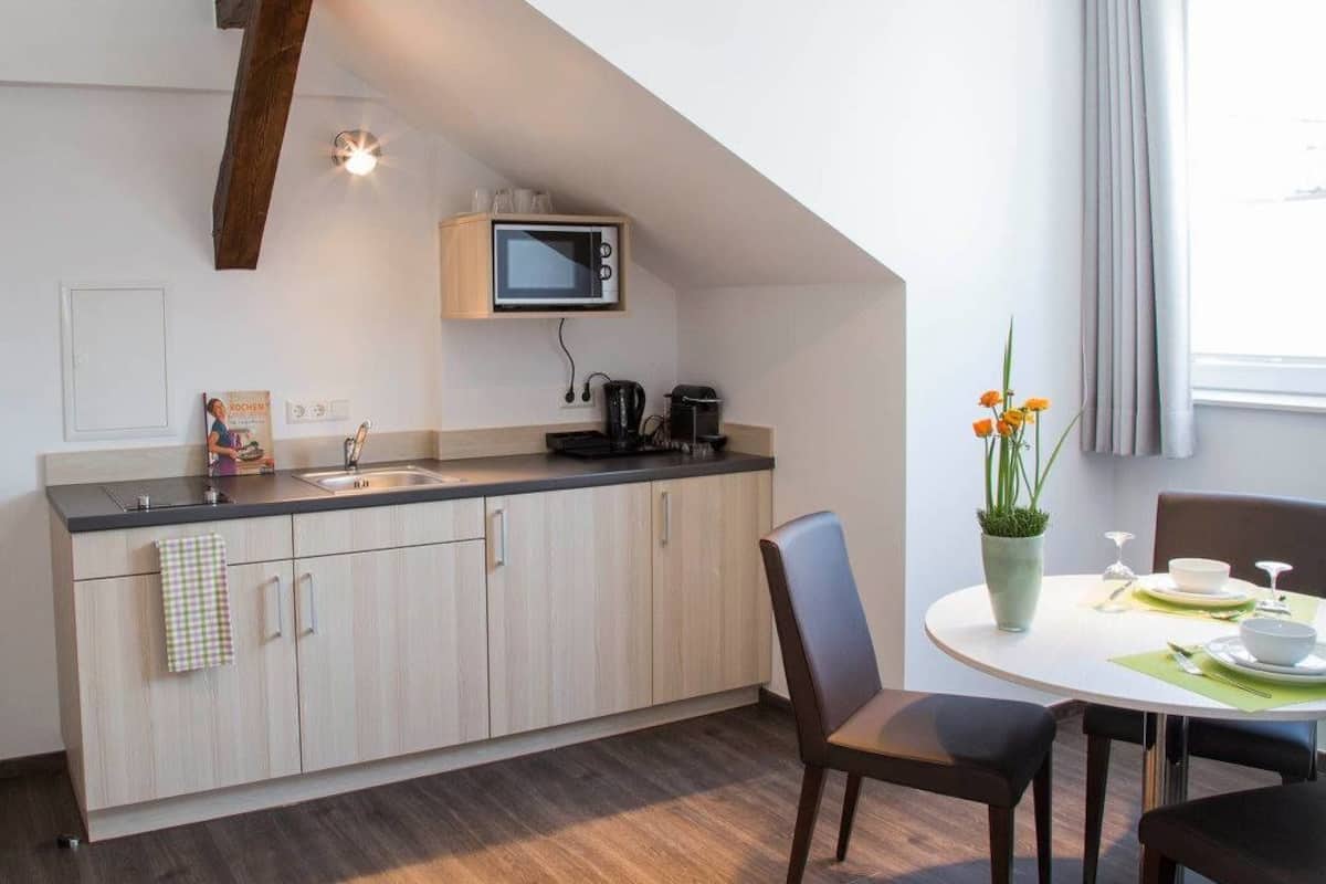 junior suite | private kitchen | fridge, microwave, electric kettle