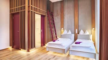 Decoración personalizada, muebles diferentes y escritorio