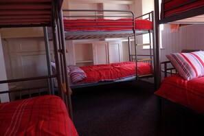 Shared Dormitory | Free WiFi