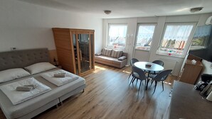 Comfort Apartment, Sauna, City View | Desk, laptop workspace, blackout drapes, soundproofing - Apartment Honey Bee with Sauna (Kobarid)
