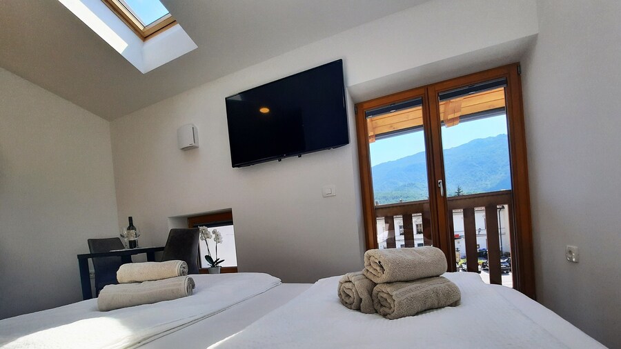 Apartments Hlapi with SPA