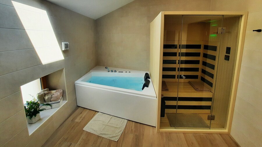 Apartments Hlapi with SPA