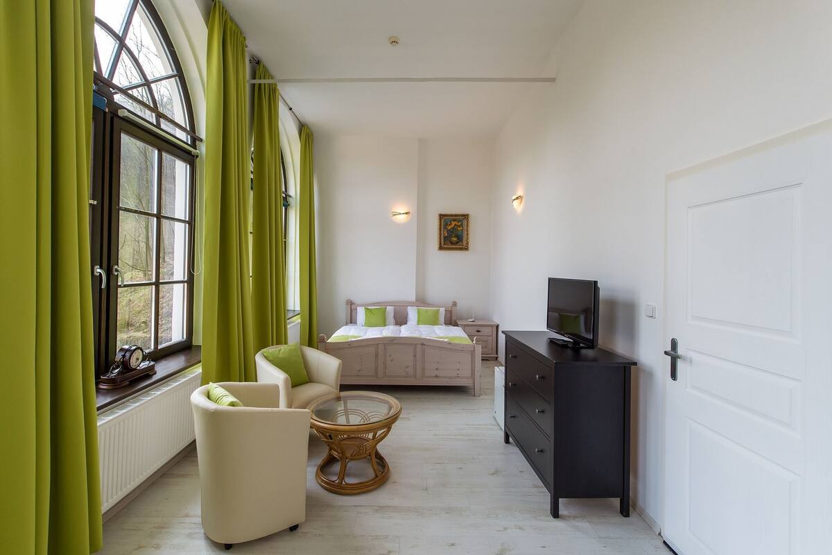 Phòng Suite Deluxe | Bàn, phòng cách âm, truy cập Internet không dây miễn phí 