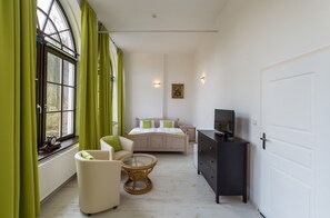 Suíte luxo | Individualmente decorados, individualmente mobiliados, escrivaninha