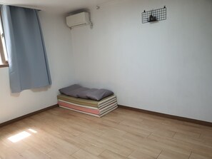 Chambre Familiale, 1 chambre, non-fumeurs | 1 chambre, literie de qualité supérieure, rideaux occultants