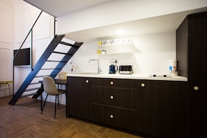 Private kitchenette