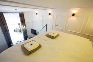 Desk, soundproofing, free WiFi, bed sheets - Apartments Zagreb1875 (Zagreb)