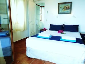 Apartment, 2 Bedrooms, Sea View | In-room safe, individually furnished, soundproofing, free WiFi