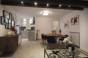 Design-Apartment, 1 Schlafzimmer | Essbereich im Zimmer