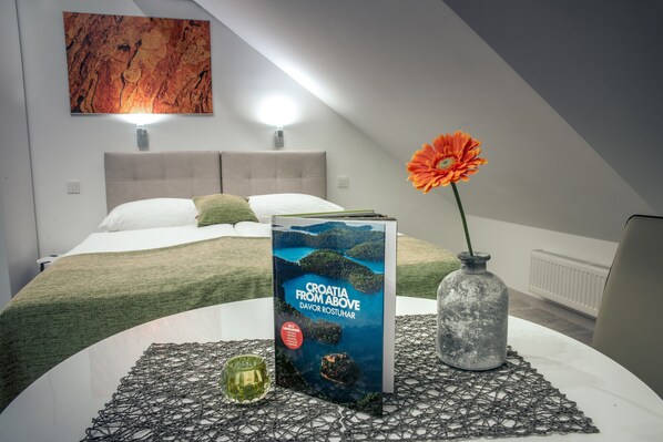 Studiosvit Deluxe - 1 sovrum (Podravina) | Vardagsrum | Platt-tv