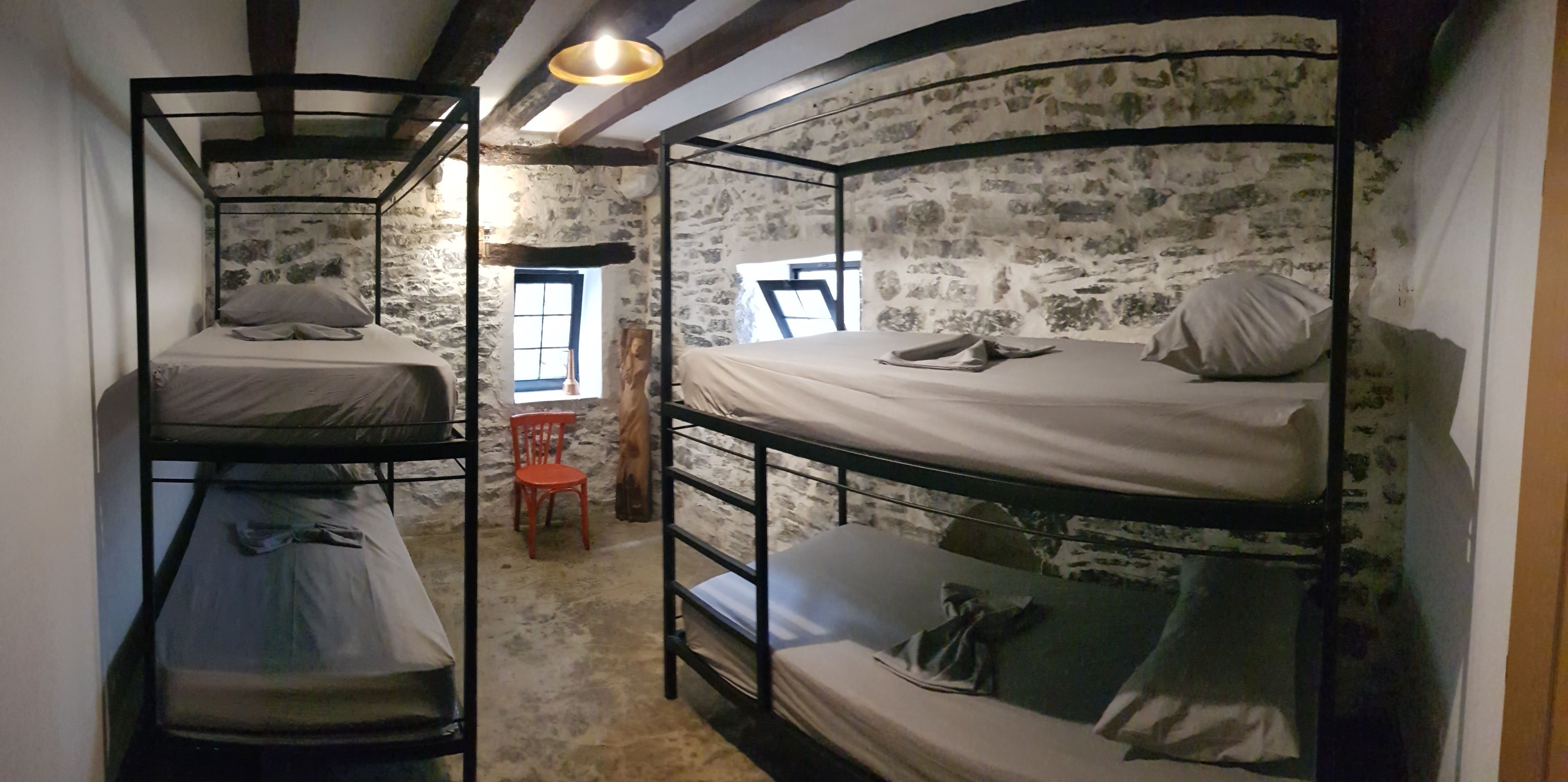 Dormitorio compartido tradicional, dormitorio mixto (4 adults) | Wifi gratis