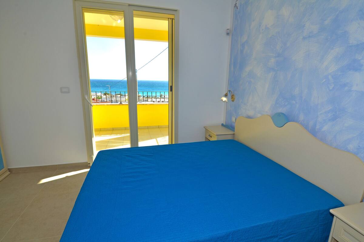Deluxe Double Room, Sea View | Water view