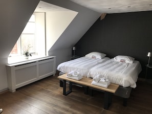Comfort Room | Blackout drapes, soundproofing, iron/ironing board, free WiFi - t Veerhuys (Beusichem)
