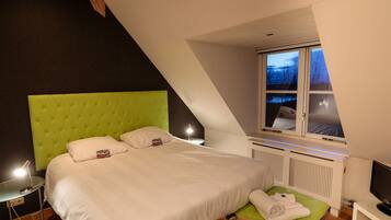 Verduisterende gordijnen, geluiddichte muren