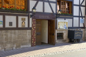 Front of property - Hotel Goldflair am Rathaus (Korbach)