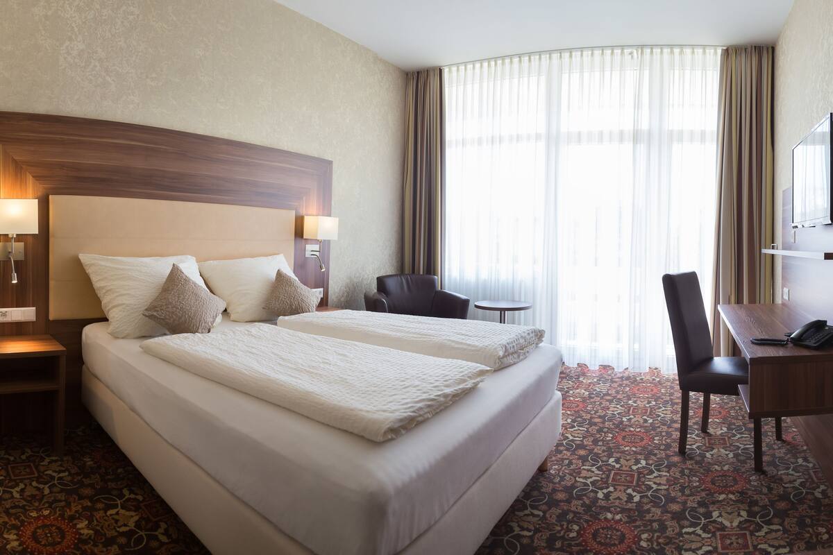 1 bedroom, in-room safe, blackout curtains, cots/infant beds