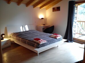Double Room (Léo)