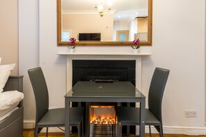 Elite Studio, 1 Double Bed with Sofa bed, Non Smoking - Luxury Studio Apart Piccadilly Circus (London)