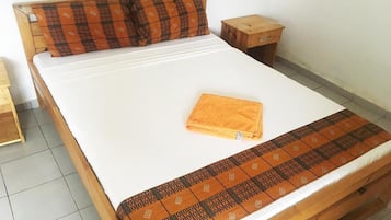 4 chambres, bureau, chambres insonorisées, lits pliants/supplémentaires
