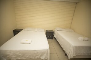 Basic Quadruple Room, 2 Double Beds, Non Smoking | Bathroom | Free toiletries, towels - Glimbaro's Guest House (Basseterre)