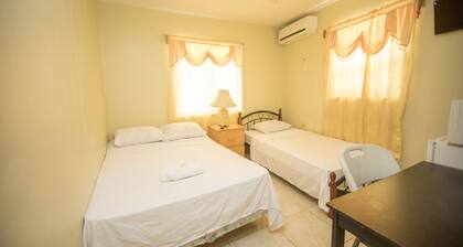 Glimbaro's Guest House