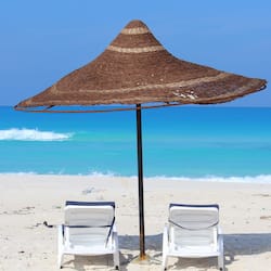 On the beach, free beach shuttle, sun-loungers, beach umbrellas