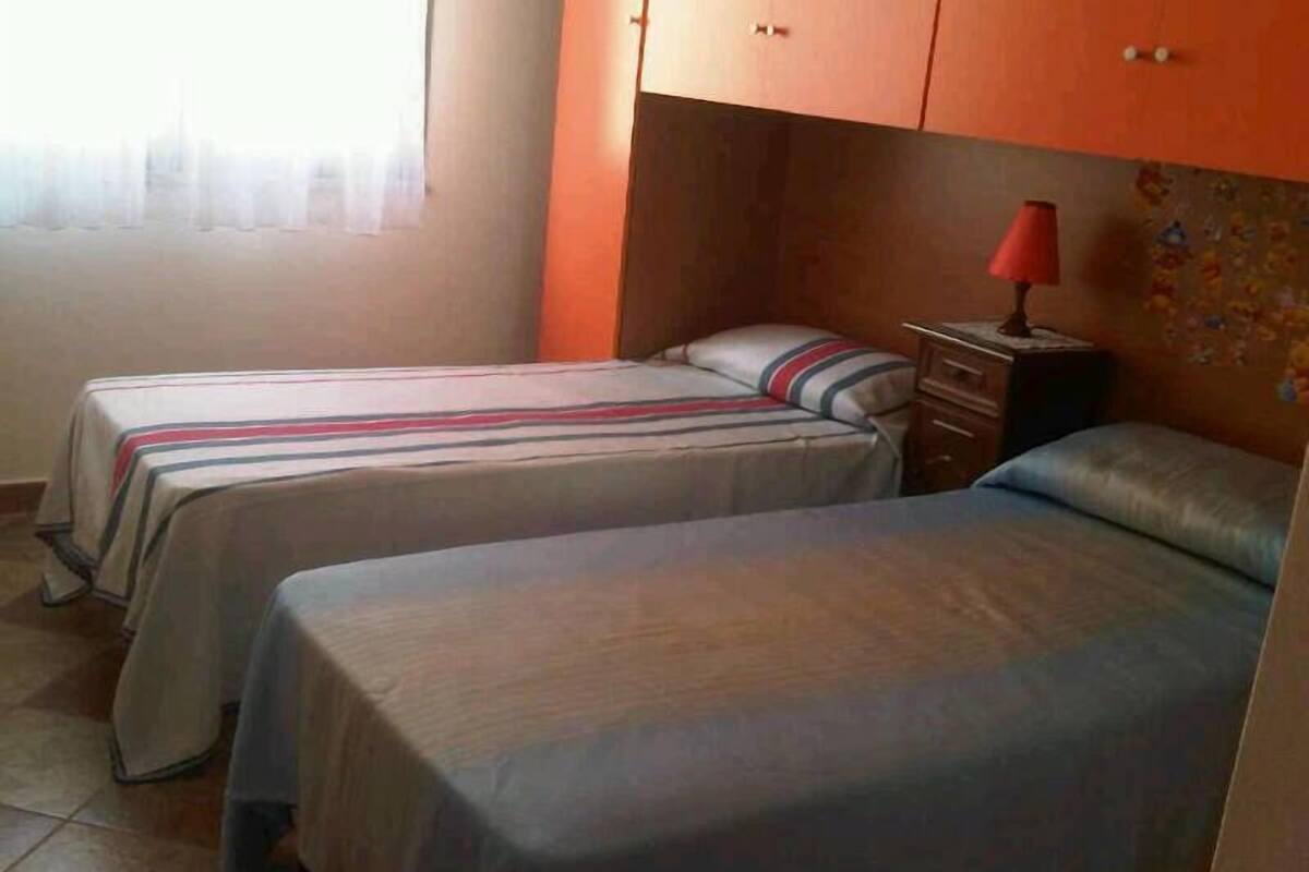 Blackout curtains, free cots/infant beds, bed sheets