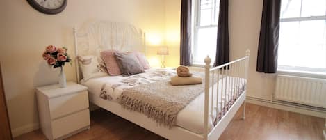 Basic Apartment, 5 Bedrooms | Free WiFi, bed sheets