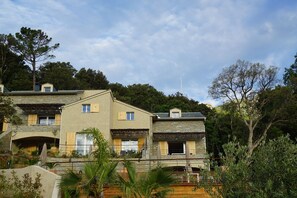 Front of property - Suites in Erbalunga (Brando)