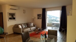 Living area - Suites in Erbalunga (Brando)