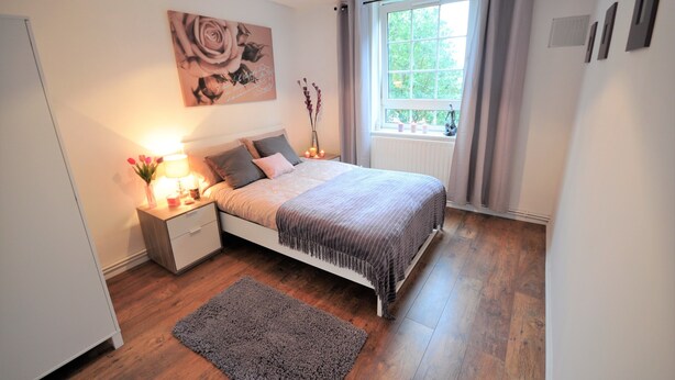 Basic Apartment, 3 Bedrooms | Iron/ironing board, WiFi (free), bed sheets