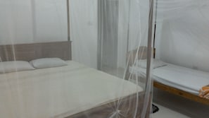 Family Room | Bed sheets - Katuwala Gedara (Mirissa)