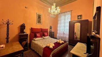 Exclusive Double Room, Shared Bathroom | Desk, blackout drapes, soundproofing, travel crib