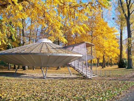 Jardines del alojamiento. Hotel Hofreit am Bierkeller