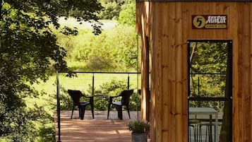 Standaard huisje, meerdere bedden (5-Maria) | Terras