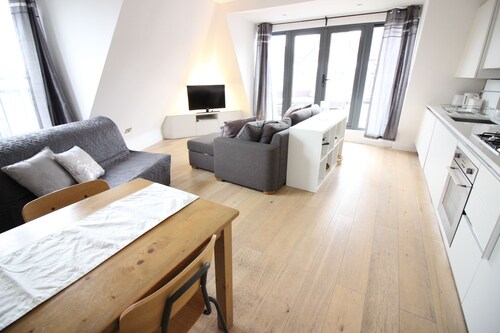 Watergarden Apartment