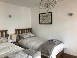 Casa de campo Deluxe, varias camas, no fumadores | Sábanas de algodón egipcio y ropa de cama de alta calidad