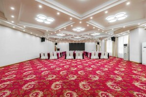 Unclassified image, 2 of 50, button - Jincheng Hotel (Zunyi)