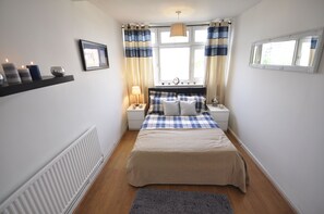 Basic Apartment, 2 Bedrooms | Iron/ironing board, free WiFi, bed sheets