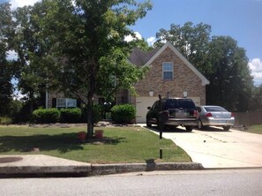 Exterior - ATLANTA SUPERBOWL VACATION HOME (Snellville)